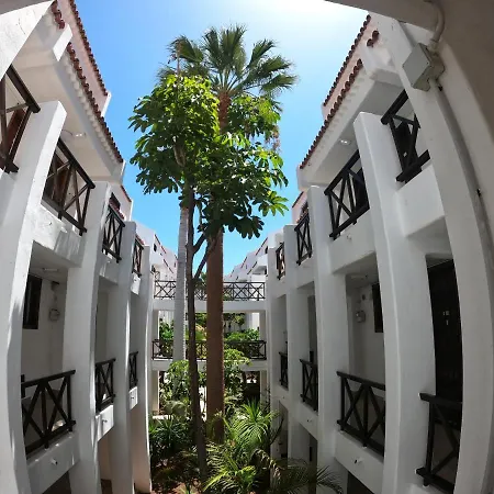 Parque Santiago I - * Playa de las Américas